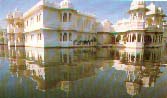 udaipur-11.jpg (12417 bytes)